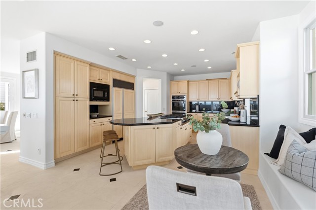 Detail Gallery Image 17 of 34 For 47 Cape Andover, Newport Beach,  CA 92660 - 4 Beds | 3/2 Baths