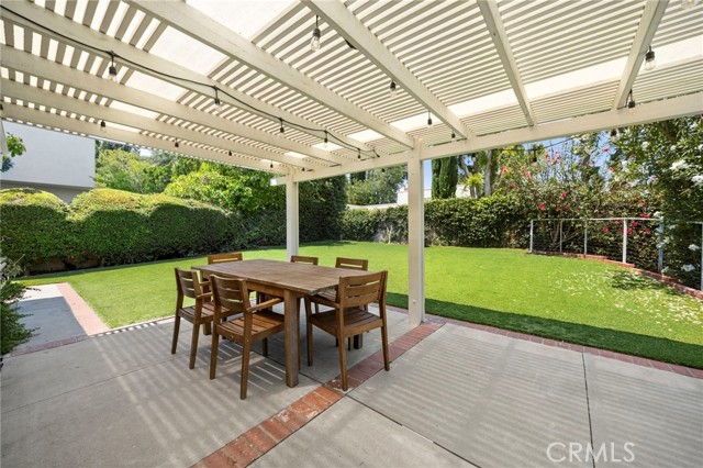 4135 Picasso Avenue, Woodland Hills CA: https://media.crmls.org/medias/77107121-3322-4e6a-9ac2-93a087c338c2.jpg