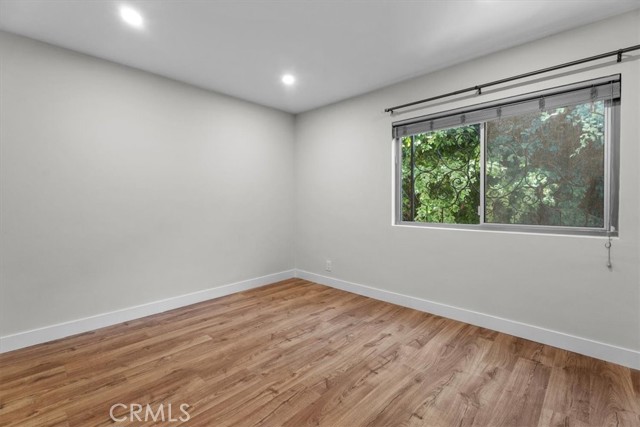 Detail Gallery Image 6 of 25 For 6752 Hillpark #303,  Los Angeles,  CA 90068 - 2 Beds | 2 Baths