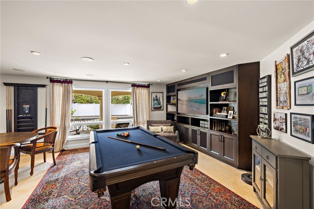 159 Angelo Walk, Long Beach CA: https://media.crmls.org/medias/7710b996-c94b-4131-93fd-072ff2d40349.jpg