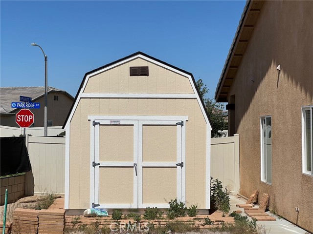 Detail Gallery Image 10 of 23 For 12523 Park Ridge St, Victorville,  CA 92395 - 4 Beds | 2 Baths
