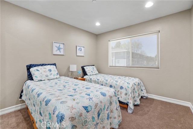 Detail Gallery Image 31 of 37 For 19096 Queensport Lane #C,  Huntington Beach,  CA 92646 - 3 Beds | 2/1 Baths