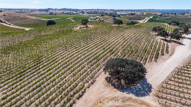 4825 Mill Road, Paso Robles CA: https://media.crmls.org/medias/7712a2b2-22f8-4469-a5fd-d741448b0bdf.jpg