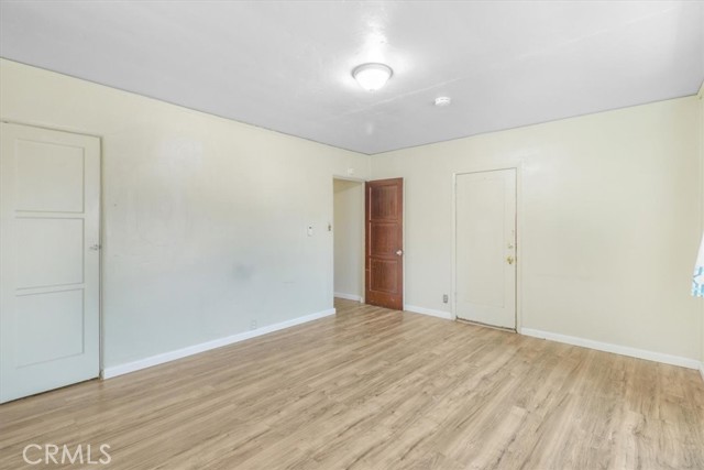 914 W 71st Street, Los Angeles CA: https://media.crmls.org/medias/77144d04-c853-46fe-a482-b8aa6116a674.jpg