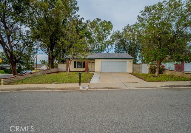 1491 Baird St, Corona, CA 92882