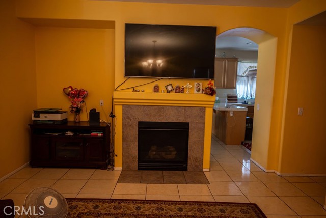 Detail Gallery Image 7 of 29 For 16988 Tack Ln, Moreno Valley,  CA 92555 - 4 Beds | 2/1 Baths