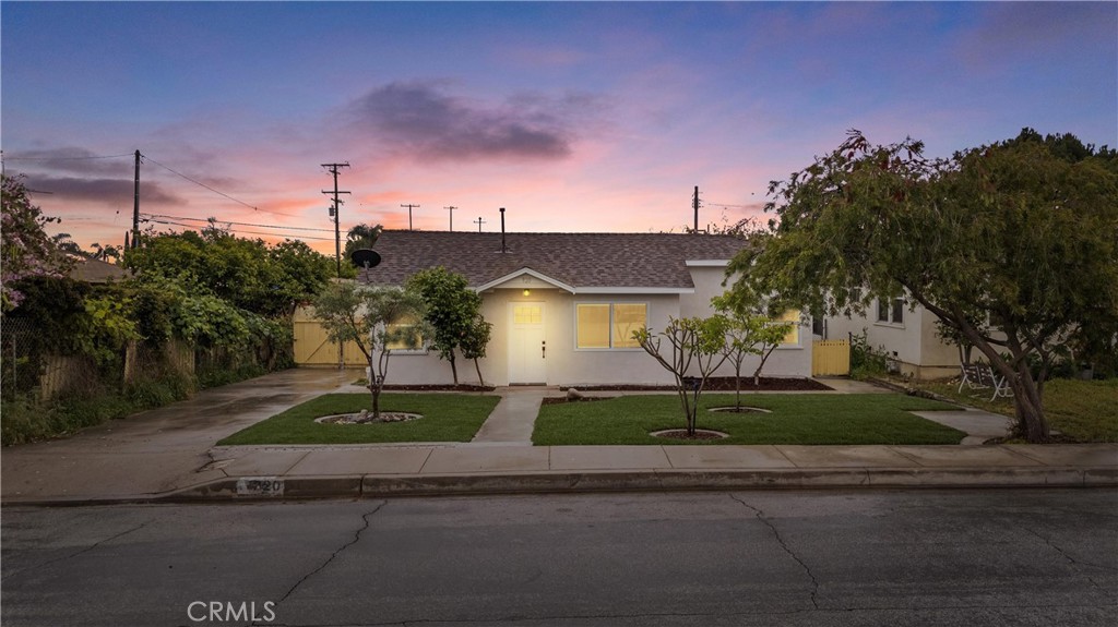 920 W Hollyvale Street
