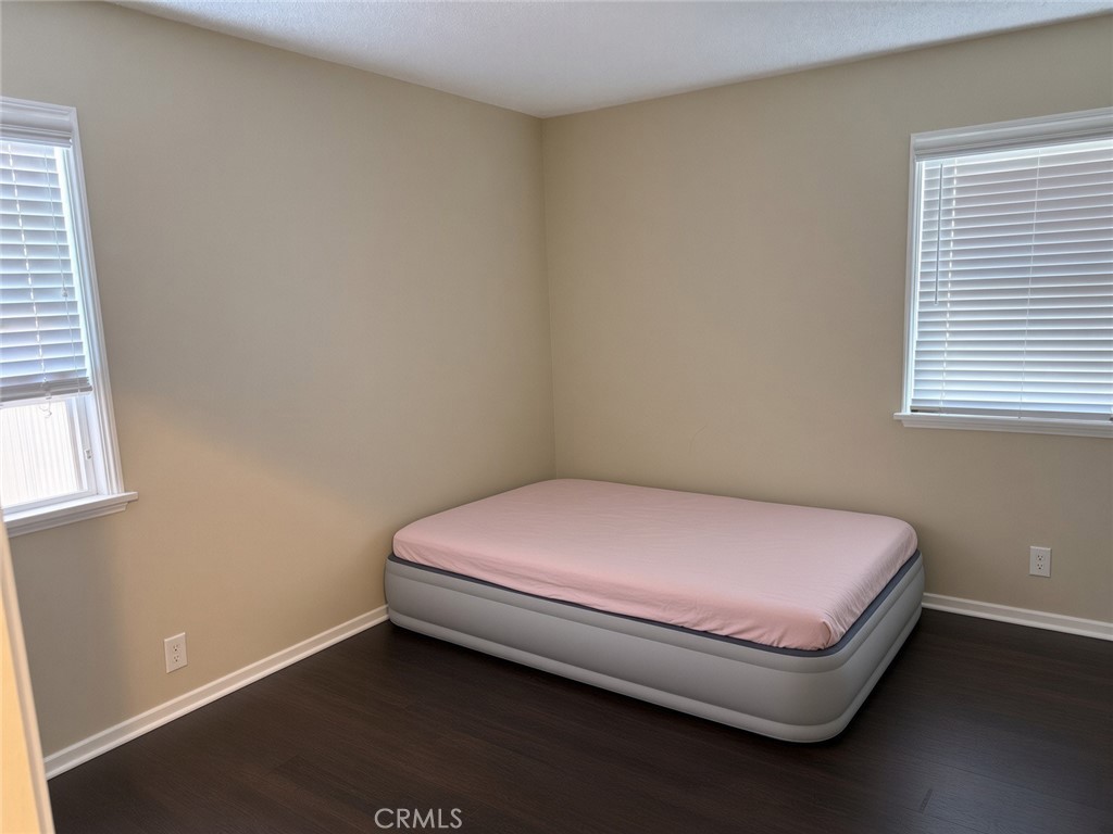 https://media.crmls.org/medias/77161a4a-c7a3-4a97-a618-983e89df0b1f.jpg?preset=X-Large