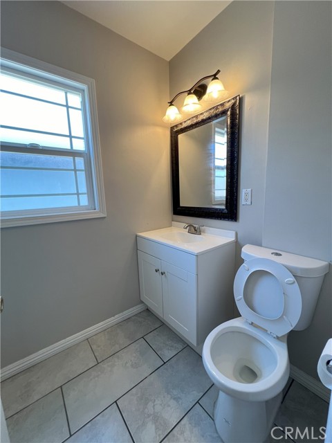 Detail Gallery Image 4 of 10 For 408 N Citrus St, Orange,  CA 92868 - 4 Beds | 2 Baths