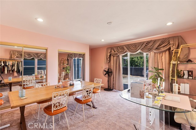 Image 17 of 41 For 2048 Mentone Boulevard