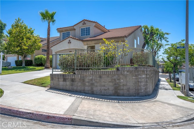 Detail Gallery Image 2 of 20 For 13056 Hagar St, Sylmar,  CA 91342 - 4 Beds | 3 Baths