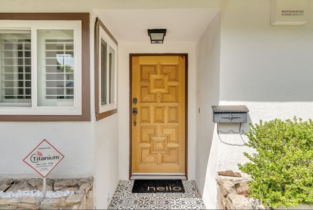 Detail Gallery Image 4 of 27 For 816 Lytle St, Redlands,  CA 92374 - 3 Beds | 2/1 Baths