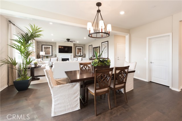 Detail Gallery Image 9 of 25 For 11829 Confluence Dr, Jurupa Valley,  CA 91752 - 5 Beds | 3 Baths