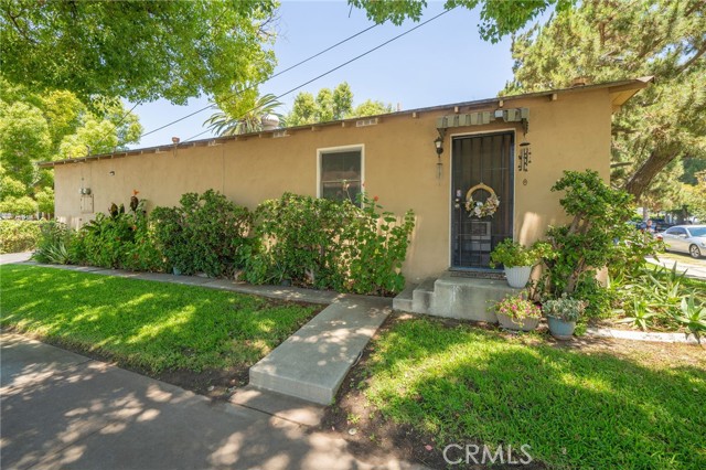 903 N Eleanor Street, Pomona CA: https://media.crmls.org/medias/771ac474-04c8-4080-b890-9e44f0606d8b.jpg