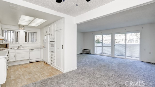 Detail Gallery Image 23 of 26 For 666 via Los Altos #B,  Laguna Woods,  CA 92637 - 2 Beds | 2 Baths