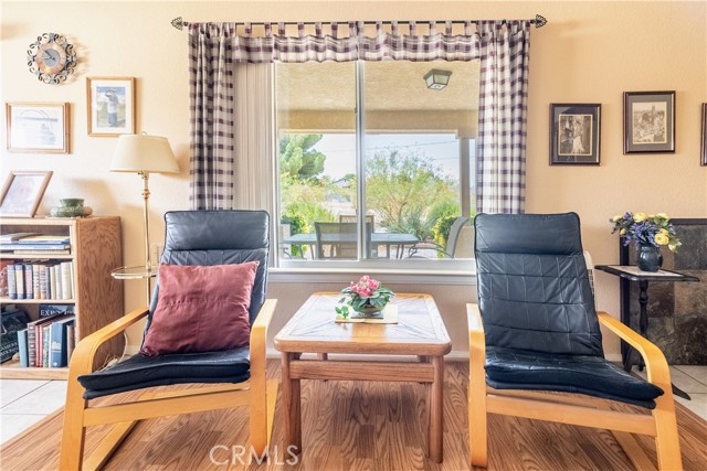 Detail Gallery Image 13 of 33 For 14639 Havasu Ln, Apple Valley,  CA 92307 - 3 Beds | 2 Baths