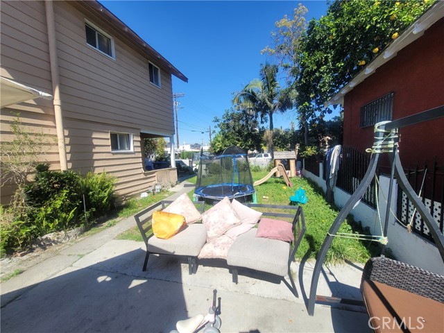 Detail Gallery Image 8 of 9 For 632 E 45th, Los Angeles,  CA 90011 - 7 Beds | 3 Baths