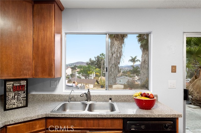 Detail Gallery Image 11 of 35 For 1371 Carlsbad St, San Diego,  CA 92114 - 3 Beds | 2 Baths