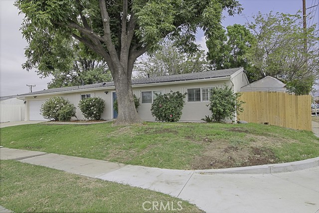 Detail Gallery Image 3 of 22 For 1891 Moore St, Simi Valley,  CA 93065 - 4 Beds | 2/1 Baths