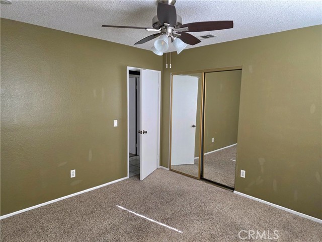 15481 Chaparral Street, Victorville CA: https://media.crmls.org/medias/771d1163-0b66-4364-8e64-321fc0d6485f.jpg