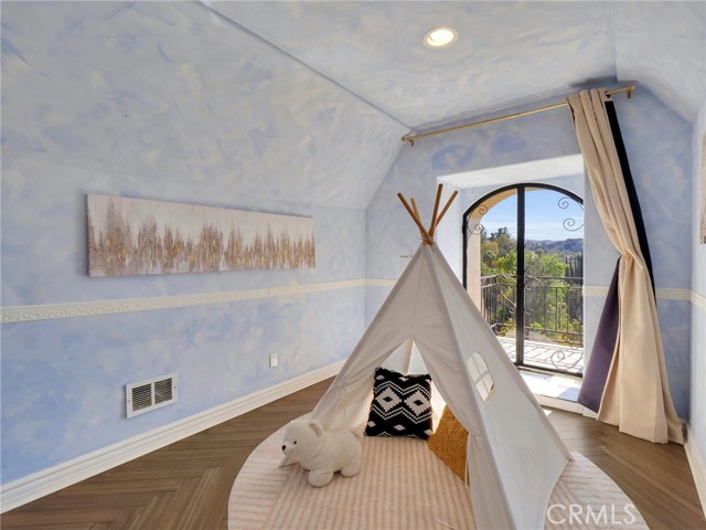 Detail Gallery Image 48 of 60 For 4862 Galendo St, Woodland Hills,  CA 91364 - 6 Beds | 6 Baths