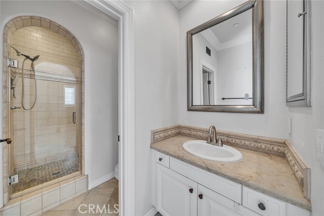 Detail Gallery Image 28 of 36 For 19 Momento, Irvine,  CA 92603 - 5 Beds | 4/1 Baths