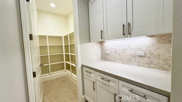 116 Joshua Tree, Irvine CA: https://media.crmls.org/medias/771e4676-37b4-4186-baf3-c9101b41644c.jpg