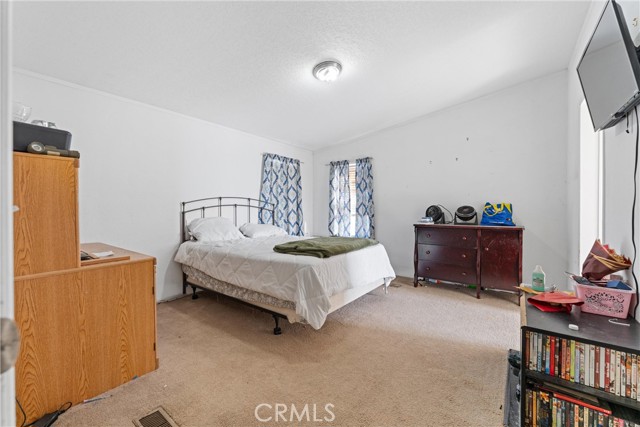 Detail Gallery Image 4 of 13 For 14556 E Tehachapi Blvd #105,  Tehachapi,  CA 93561 - 4 Beds | 2 Baths