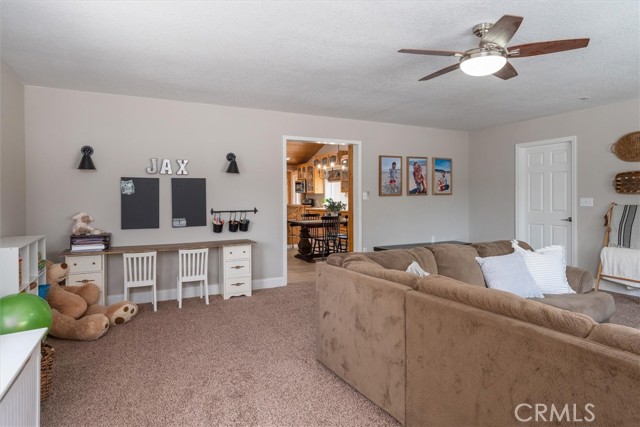 29280 Glacier Drive, Coarsegold CA: https://media.crmls.org/medias/7720884f-823f-481a-80af-681f697ddbc5.jpg