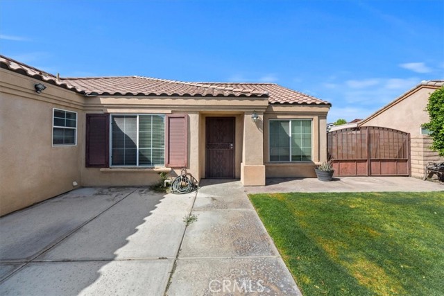 Detail Gallery Image 2 of 26 For 84108 Avenida Europa, Coachella,  CA 92236 - 4 Beds | 3 Baths