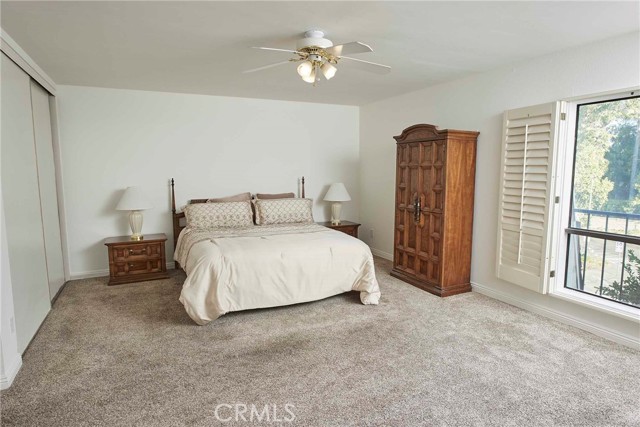 6121 Shoup Avenue, Woodland Hills CA: https://media.crmls.org/medias/772199e9-85a1-4cea-ac73-97e99de5bdc7.jpg