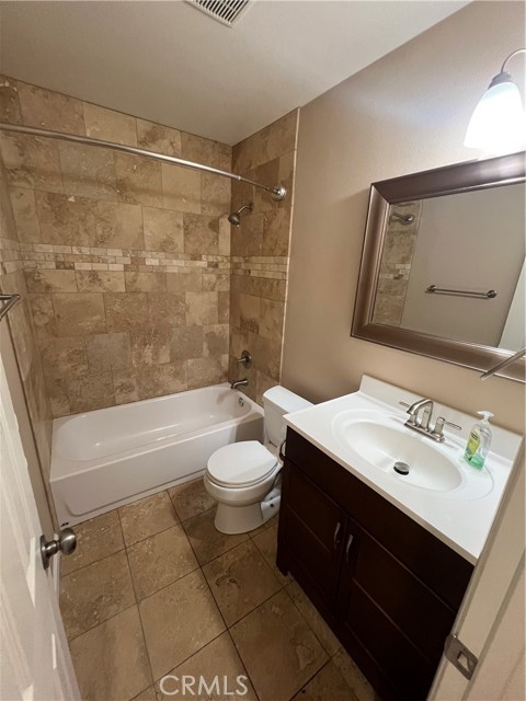 Detail Gallery Image 13 of 15 For 31119 Larchwood, Menifee,  CA 92584 - 3 Beds | 2 Baths