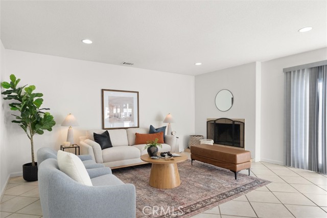 Detail Gallery Image 19 of 55 For 2761 Bunting, Costa Mesa,  CA 92626 - 5 Beds | 3 Baths