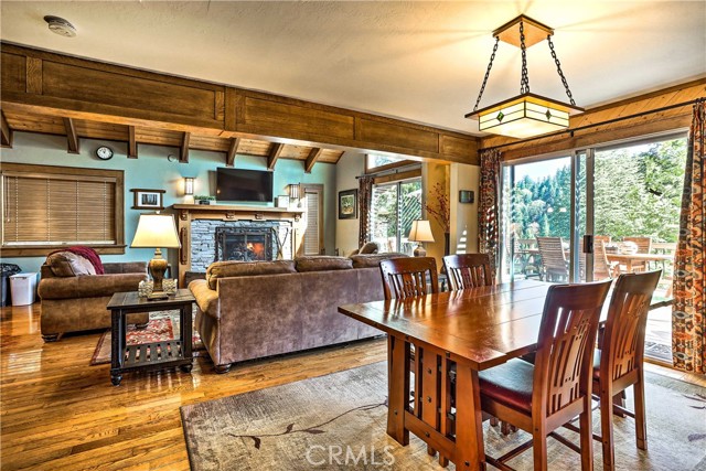 Detail Gallery Image 5 of 30 For 26637 Lake Forest Dr, Twin Peaks,  CA 92391 - 2 Beds | 2/1 Baths
