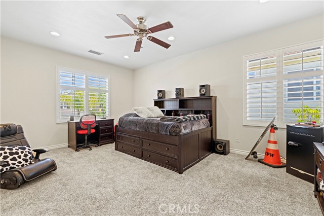 Detail Gallery Image 38 of 66 For 22020 Gold Canyon, Saugus,  CA 91390 - 5 Beds | 3/1 Baths