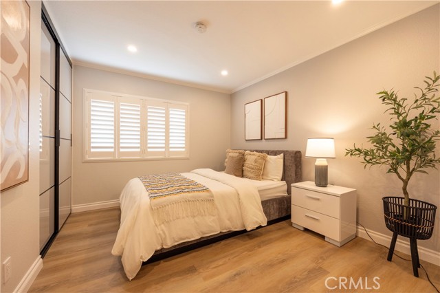 1 Moon Dust, Irvine CA: https://media.crmls.org/medias/7722bfc9-e92a-4874-94e2-c5e507d2820d.jpg