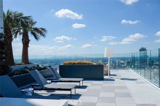 400 S Broadway, Los Angeles CA: https://media.crmls.org/medias/7722d689-7721-4e32-9309-f305c203feb0.jpg