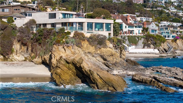 1901 Ocean Way, Laguna Beach CA: https://media.crmls.org/medias/7724f7a3-de21-4940-ab48-630274ed54ac.jpg