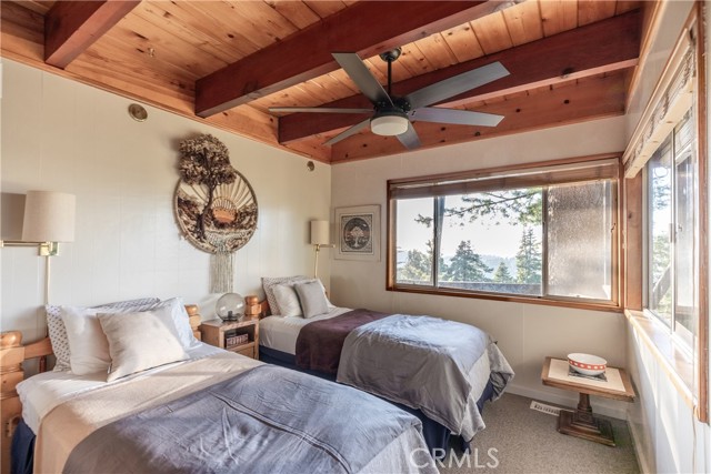 24032 Skyland Drive, Crestline CA: https://media.crmls.org/medias/77251934-7676-4bbe-84a6-507562dd5232.jpg