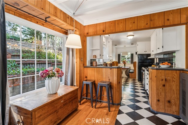 Detail Gallery Image 13 of 58 For 222 Holiday, Lake Arrowhead,  CA 92352 - 3 Beds | 2 Baths