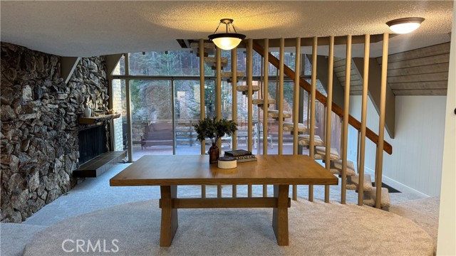 Detail Gallery Image 6 of 13 For 180 Grass Valley #37,  Lake Arrowhead,  CA 92352 - 2 Beds | 2 Baths