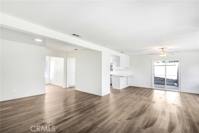 Detail Gallery Image 13 of 16 For 378 Loyola Ct, Hemet,  CA 92544 - 3 Beds | 2 Baths