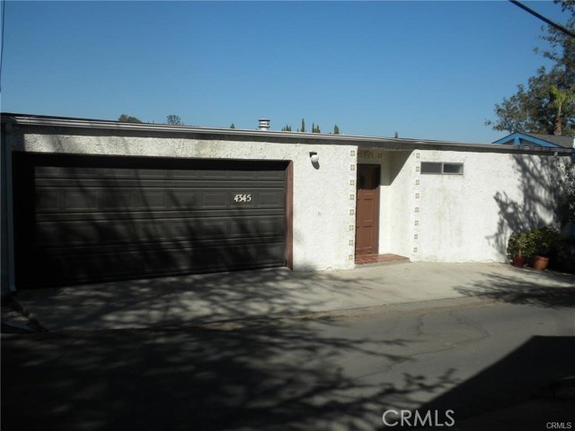 Detail Gallery Image 1 of 7 For 4345 Camello Rd, Woodland Hills,  CA 91364 - 3 Beds | 2/1 Baths