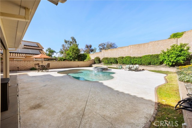 Image 30 of 67 For 11208 Wingate