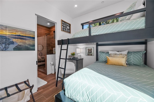 807 Cameron Drive, Big Bear Lake, CA 92315