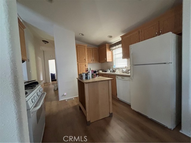 Detail Gallery Image 7 of 15 For 302 Teton Way, Santa Ana,  CA 92703 - 3 Beds | 2 Baths