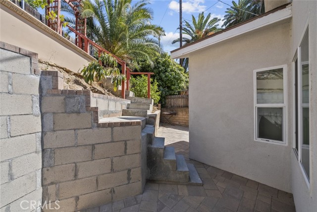 Detail Gallery Image 31 of 35 For 10801 1/2 Wescott Ave, Sunland,  CA 91040 - 2 Beds | 2 Baths