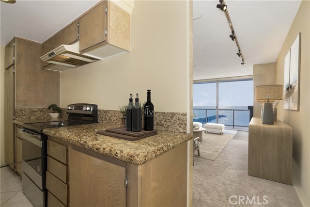 Detail Gallery Image 9 of 18 For 615 Esplanade #302,  Redondo Beach,  CA 90277 - 1 Beds | 1 Baths
