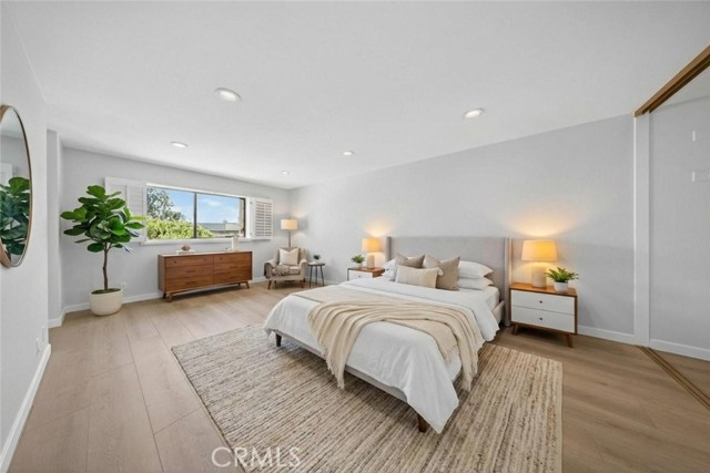 Detail Gallery Image 27 of 43 For 15235 Magnolia Bld #E,  Sherman Oaks,  CA 91403 - 3 Beds | 3 Baths