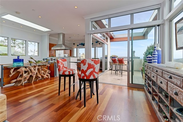 Breakfast Dining Area Adjacent to Outdoor Patio